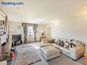 5 Bed in Bude oc-lossi - Image 3
