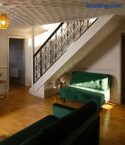 Stylish 5 Bed Swindon Home Contractors and Long stays Welcome - Large Private Driveway - Image 5