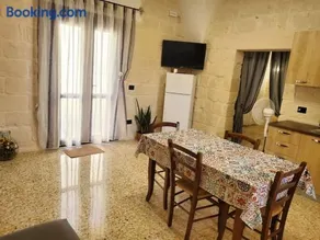 Casetta Abbrazio - Image 1