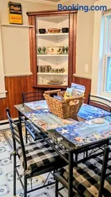 Barrington Bay Seaside Cottage - Image 3