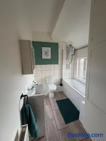 Small cottage based in Wrexham - Image 4