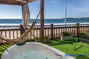 Moon House - Image 4