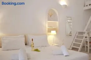 Kalleni Santorini - Image 1