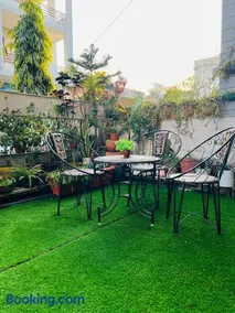 Casa-Boho ! 3BHK Mediterranean stay with Jacuzzi - Image 5