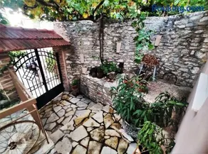 Panorea's Stone House - Image 3