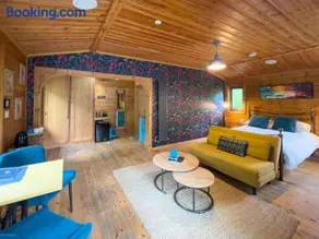 Restful Lodge Great Ayton with hot tub and on site bistro - Image 2