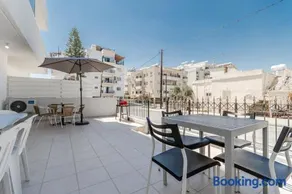 Andreas Beachfront Hostel - Image 2