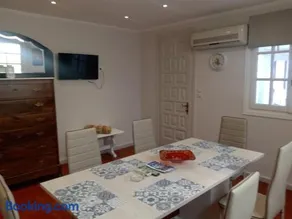 Menegis Apartment - Image 2