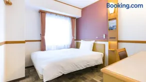 Toyoko Inn Tokyo Yamanote sen Otsuka eki Kita guchi No 2 - Image 5
