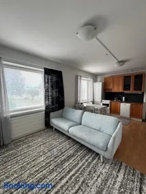 Small budget traveler's two-room apartment - Image 2