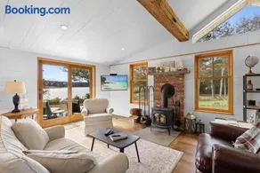 Bee Hive Cottage, romantic Maine waterfront cottag - Image 3