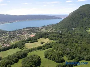 Appartement avec Terrasses et Stationnement, 3 Chambres à Annecy - Image 3