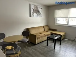 Cozy and Welcoming Home Away in Wainwright Alberta - Image 1