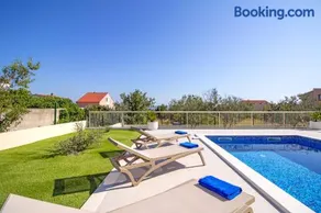Villa Mood Private Pool Sauna Playground near Split Trogir - Image 3