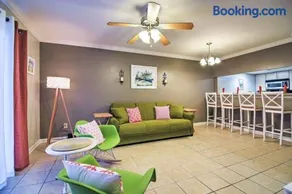 Marina Townhouse at Oak Glenn - Image 2