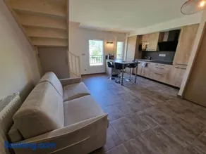 Superbe appartement T2 dans résidence neuve avec vue exceptionelle sur les montagnes, avec parking privatif.situé à proximité immédiate du centre ville de chorges. - Image 1