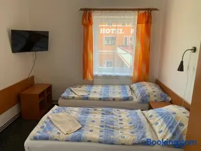 Hotel Rabbit - Image 4