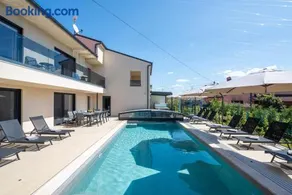 Villa Domenica Medelina 5. City center, pool, jacuzzi, sauna - Image 4