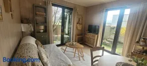 "La cabane du sentier", tiny house sur pilotis avec petit jardin, proche de la mer et du site naturel des 2 caps - Image 1