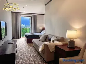Riviera Hotel by Owner - Image 1