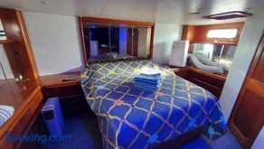 COZY CONDO OCEAN 3xDECK YACHT - Image 5