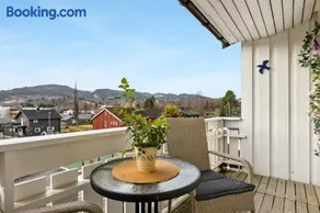 Spacious 3-Bedroom Apartment with Balcony and Free Parking Orkland near Trondheim - Image 4