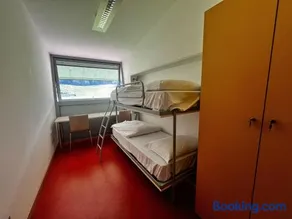 Mountains Hostel - Lago di Tesero - Image 1