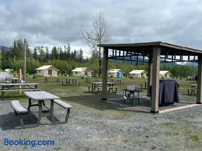 Howling Wolf Resort - Image 1