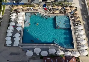 Hesperus Hotel - Image 1