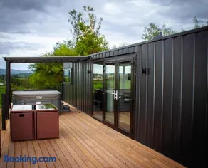 Umry-Calm Farm Stays - Image 3