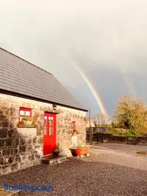 Minnie’s Cottage - Image 2