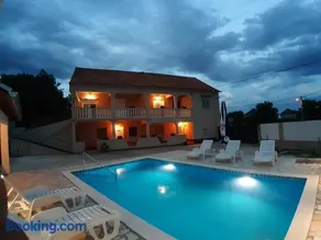 Apartment Elena - Image 1