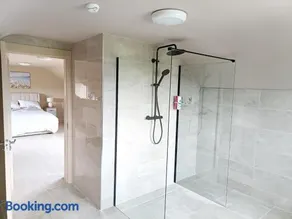 Ocean Breeze Apt 2 - Image 2