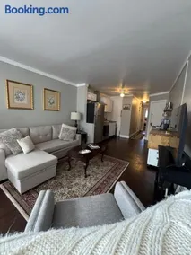 Cozy Country Stay - Image 1
