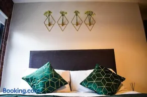 New York Apartments - Image 4