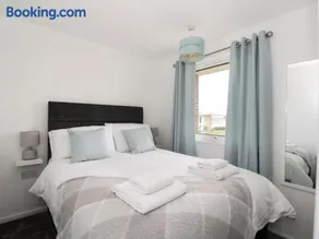 Sunbeach Chalets - Image 4