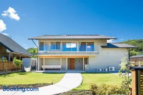 【海から近く】敷地内無料駐車場5台分完備！BBQ設備貸出あり3,500円！快適空間！【COQAEL】 - Image 2