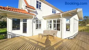 Family-friendly house close to sea & nature in Klövedal SE09145 - Image 3
