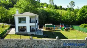 Küre Dağları Manzaralı Şömineli ve Bahçeli Villa - Image 1