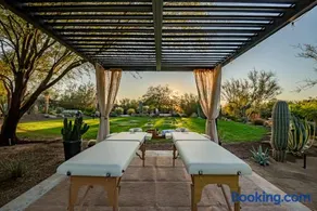 1-Acre Backyard 4BR Resort Pickleball, Sauna, Saltroom, Gym, Wellness - Image 3