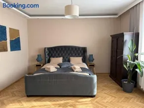Bright apartment with parking near Schönbrunn - Image 2