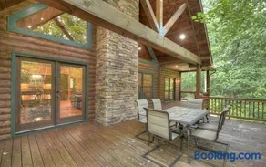 Dogwood Retreat - GREAT FAMILY RETREAT TIME IN THE NORTH GEORGIA MOUNTAINS OF BLUE RIDGE - Image 1