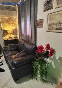 S-type apartment in the center - Image 3