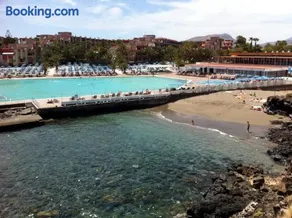 COMFORTABLE APARTMENT ON THE 1st SEA LINE IN THE SOUTH OF TENERIFE - Image 1