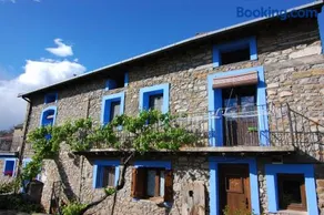 Apartamento El Fenal de Turmo Casa rural "El Capricho de Nieves" - Image 1