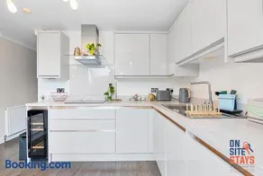 OnSiteStays Welling, Modern 2 Bed House, Free Parking & Wifi - Image 3