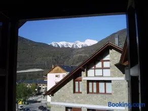 Apartaments Pirinenc - Image 3