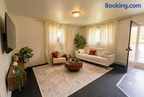 Modern 2BR Home EV Charging Included - Image 5