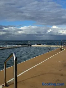 Forster Luxury Beachfront Escape Steps to the Sand - Image 2