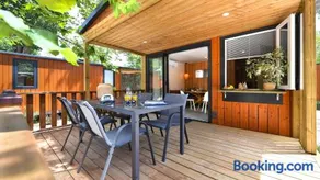 Vic's Land Holidays - Image 5